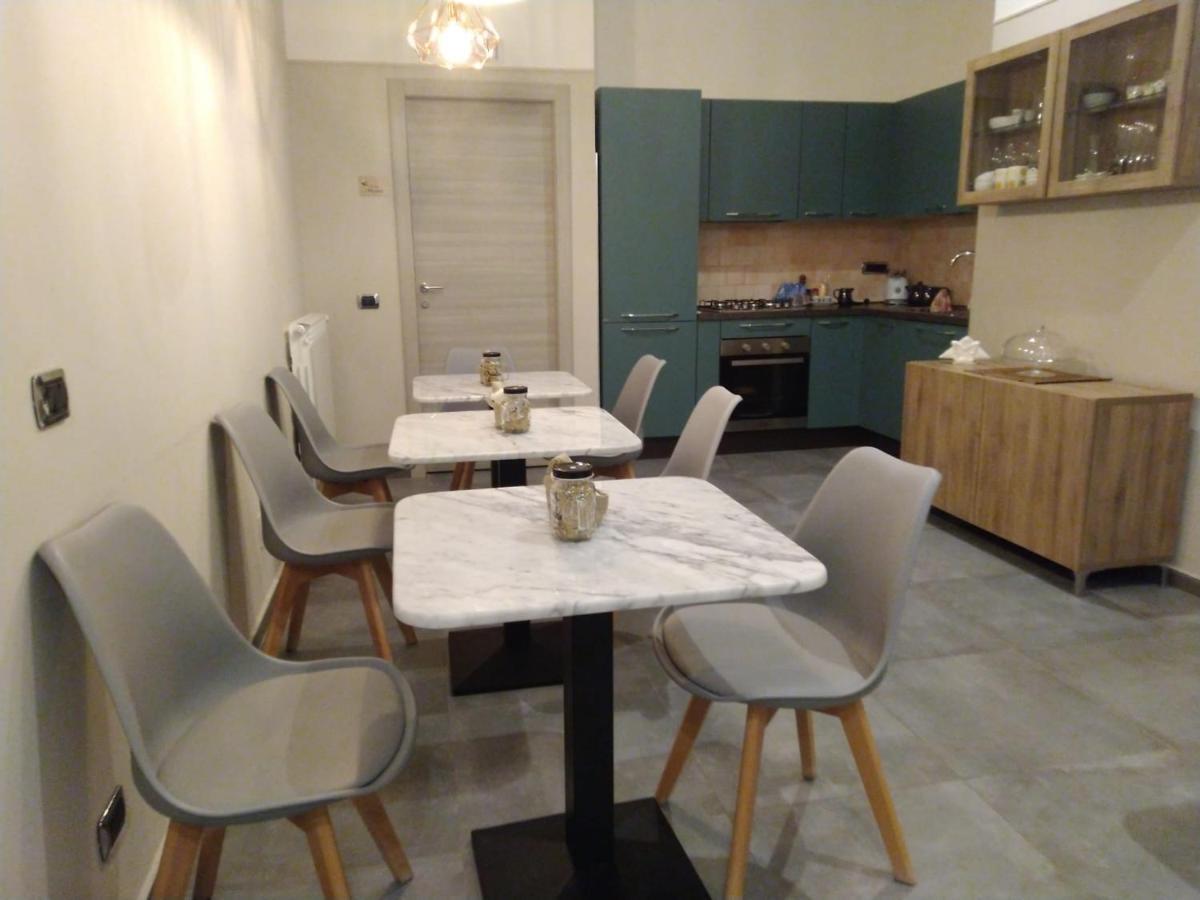 Bed and Breakfast Donna Lena Relais Napoli Exterior foto